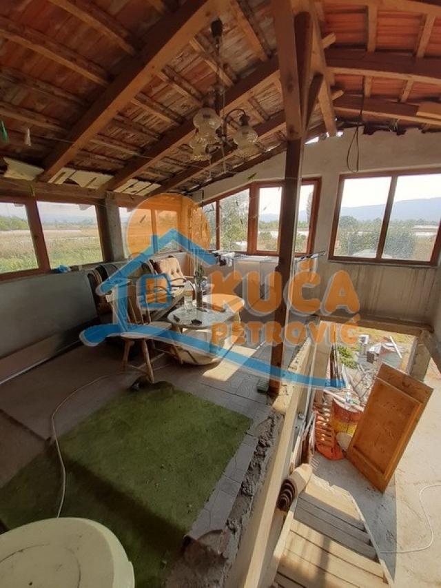 Na prodaju kuća, selo Batušinac, opština Merošina 139m2, plac 1129m2