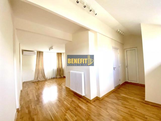 Bul. Zorana Đinđića, 120m2, Penthouse - sa garažom