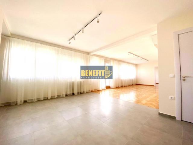 Bul. Zorana Đinđića, 120m2, Penthouse - sa garažom