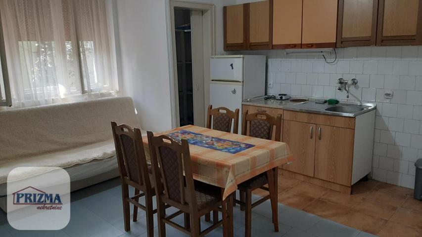 Prodaja, Stan, 42m2 , Centar