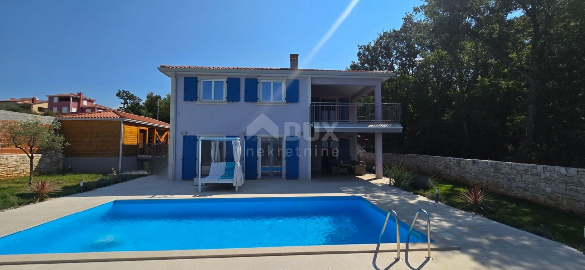 ISTRIEN, ROVINJ – Neu gebaute Villa mit Swimmingpool und zusätzlicher Wohnung, am Rande des Dorfes