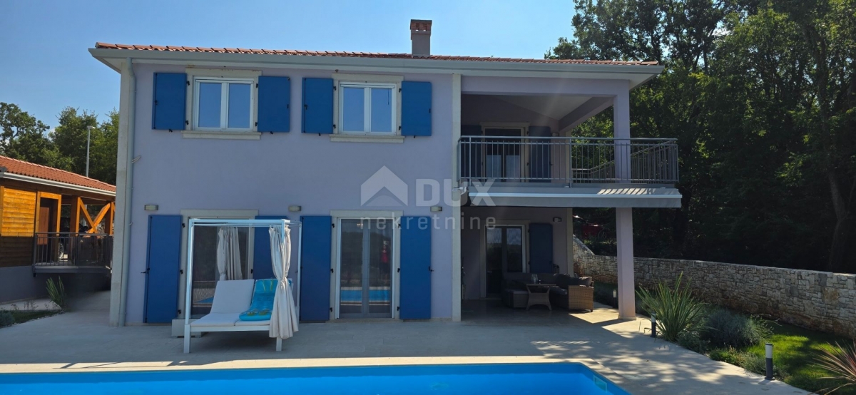 ISTRIEN, ROVINJ – Neu gebaute Villa mit Swimmingpool und zusätzlicher Wohnung, am Rande des Dorfes