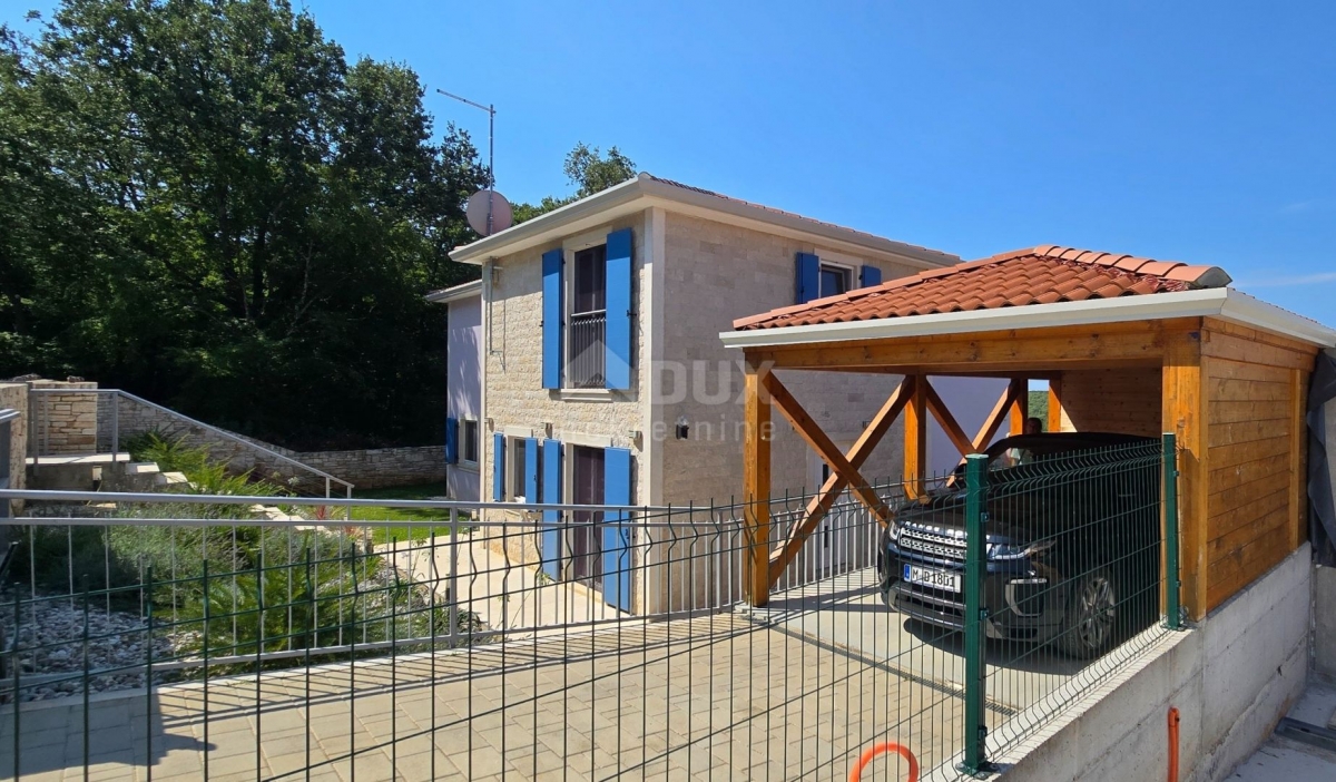 ISTRA, ROVINJ - Novoizgrađena vila s bazenom i dodatnim apartmanom, rub naselja