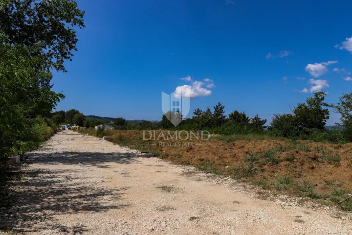 Grundstück mit Blick auf Motovun!