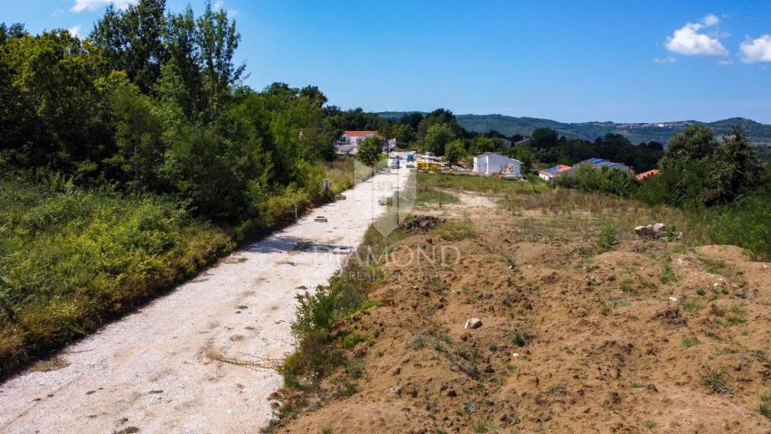 Zemljište sa pogledom na Motovun!