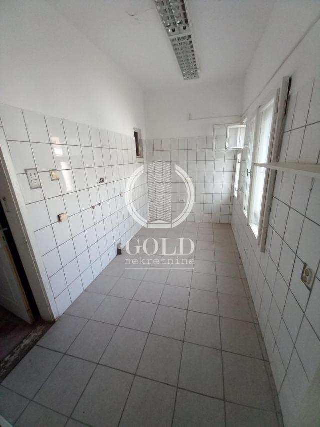 IZDAVANJE LOKALA: NOVI SAD-Telep, 55. 00m2, 240 eur ID#7969