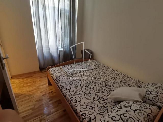 Trg Nikole Pašića, Dečanska, 40m2 ID#8553