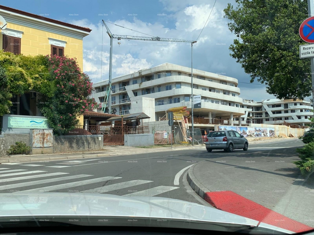 Apartment Poreč, residential and commercial building under construction with apartments and undergro