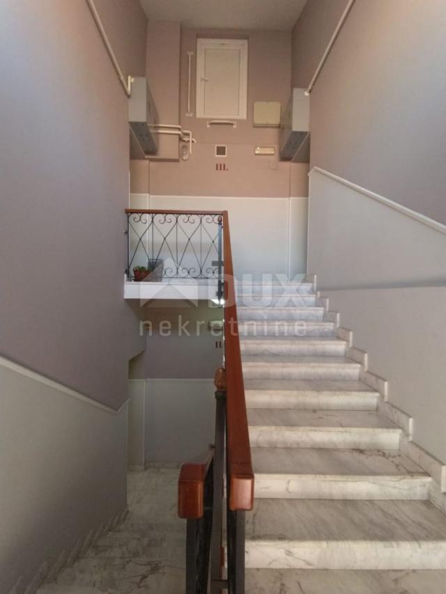 ISTRIA, PULA - Nice two-story apartment in the center!