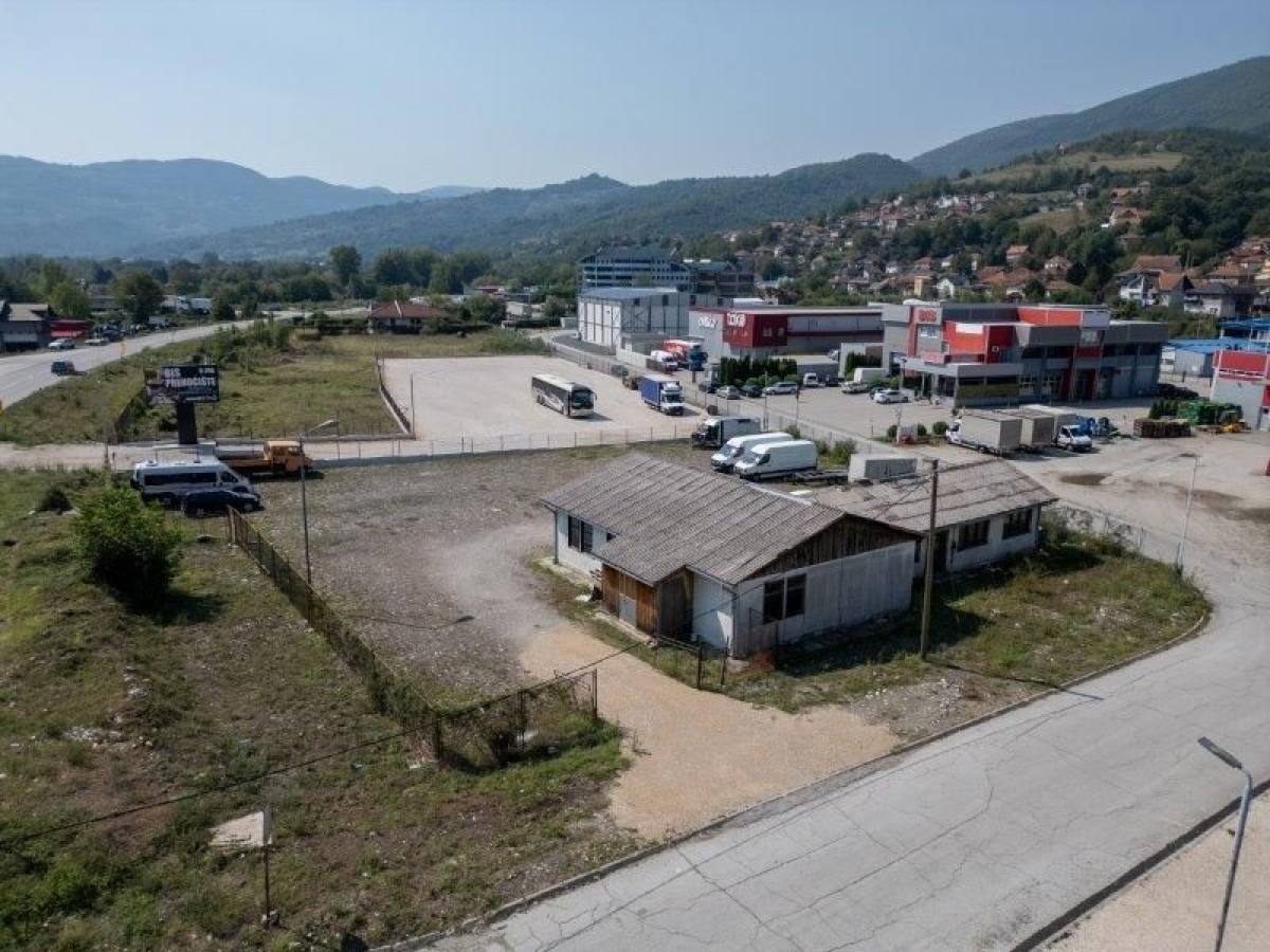 Prodaje se građevinsko zemljište 2400 m2, Bjelopoljski put, Prijepolje