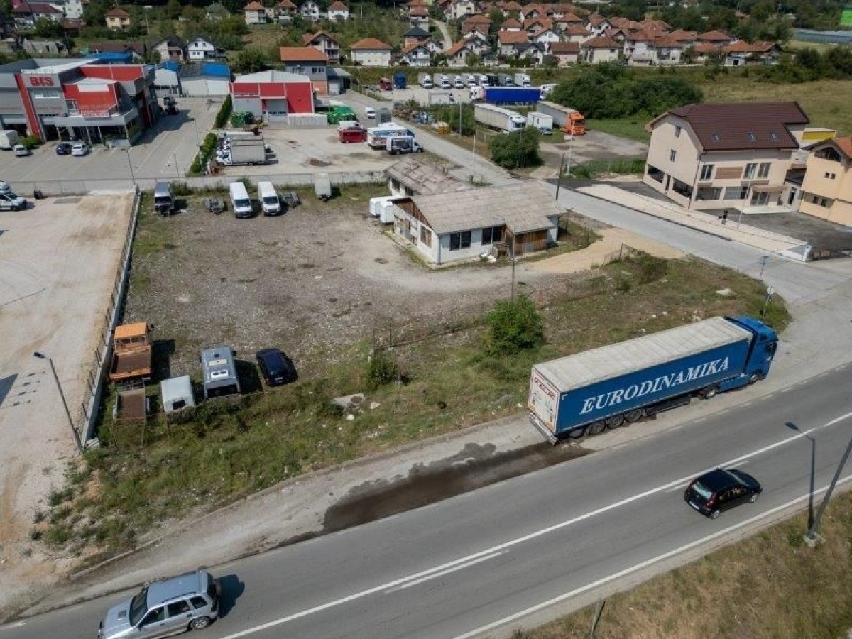 Prodaje se građevinsko zemljište 2400 m2, Bjelopoljski put, Prijepolje