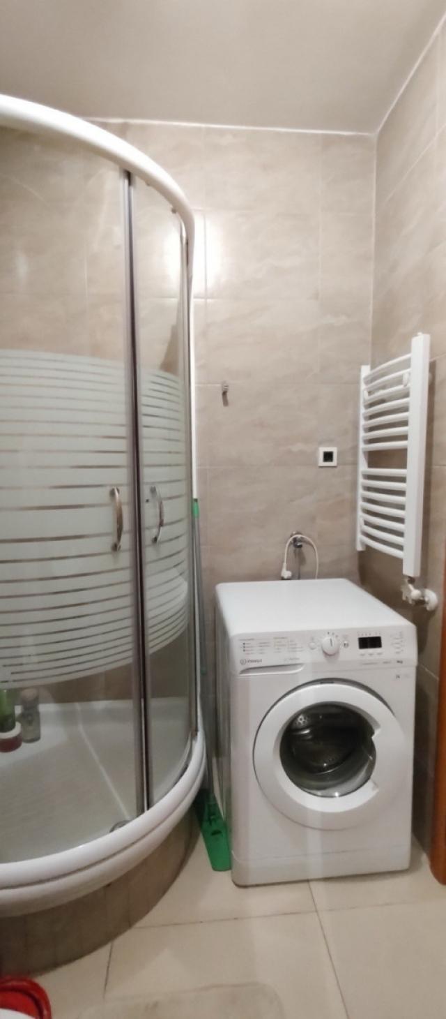 NOVI SAD - SAJAM - 38. 00 m2