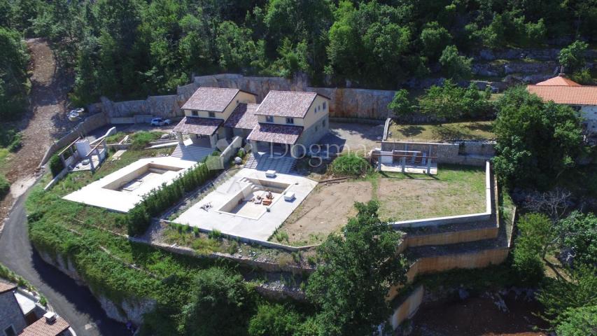 House Poljane, Opatija - Okolica, 400m2