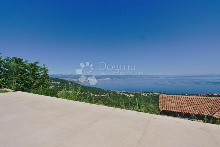 House Poljane, Opatija - Okolica, 400m2