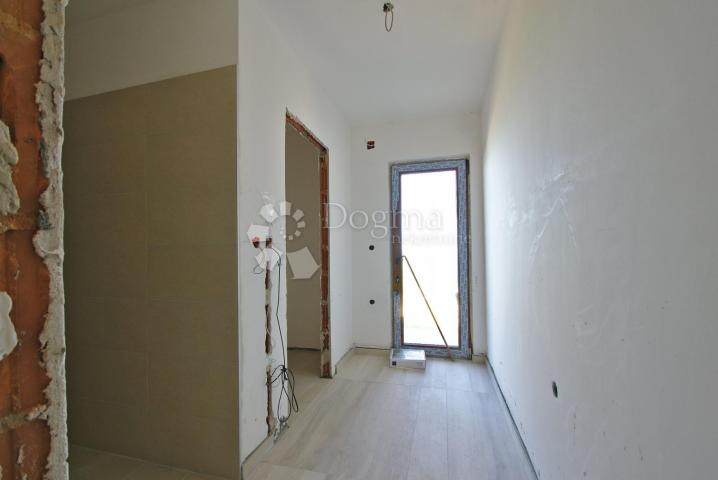 House Poljane, Opatija - Okolica, 400m2