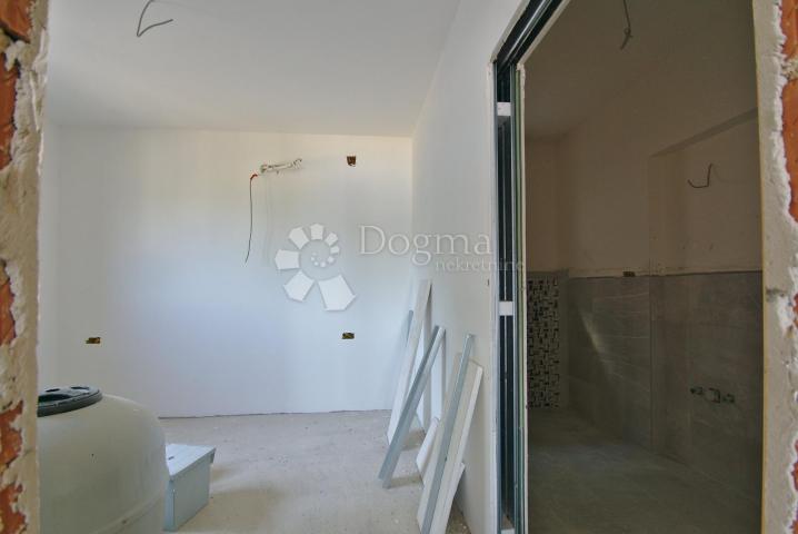 House Poljane, Opatija - Okolica, 400m2