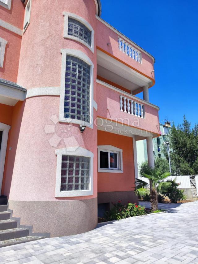 Apartmanska kuća , Zadar, Stanovi