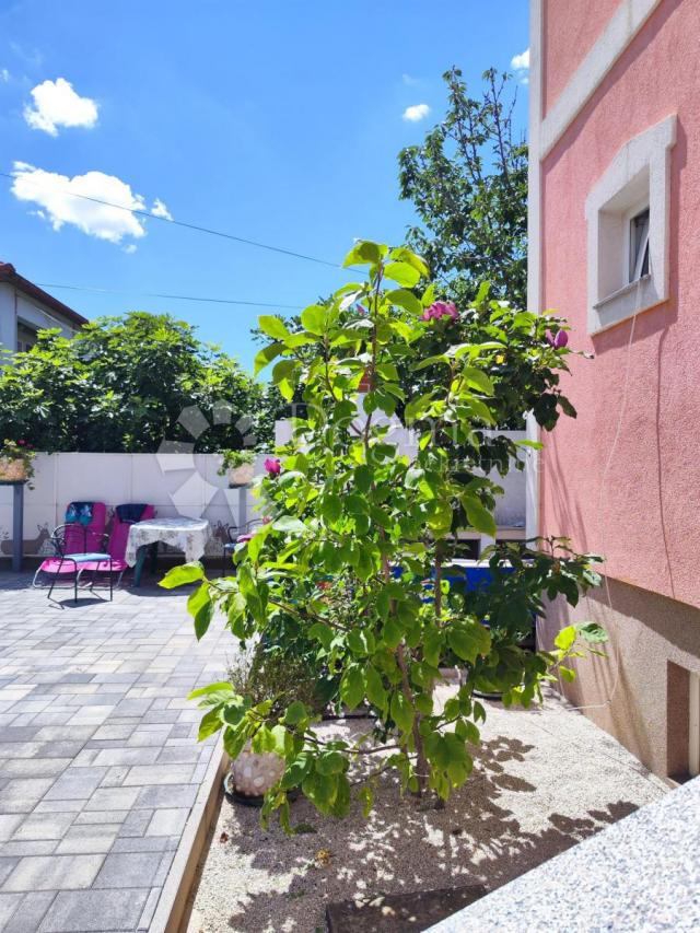 Apartmanska kuća , Zadar, Stanovi