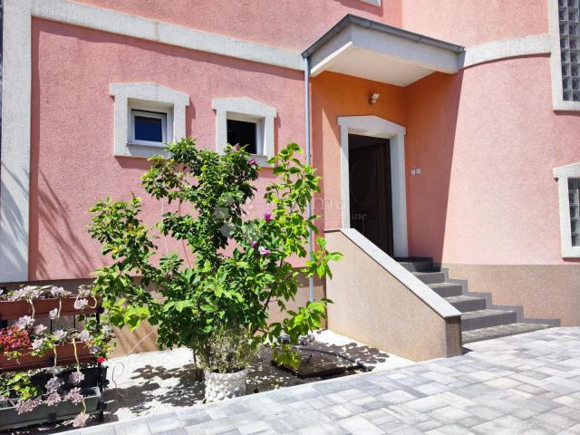 Apartmanska kuća , Zadar, Stanovi