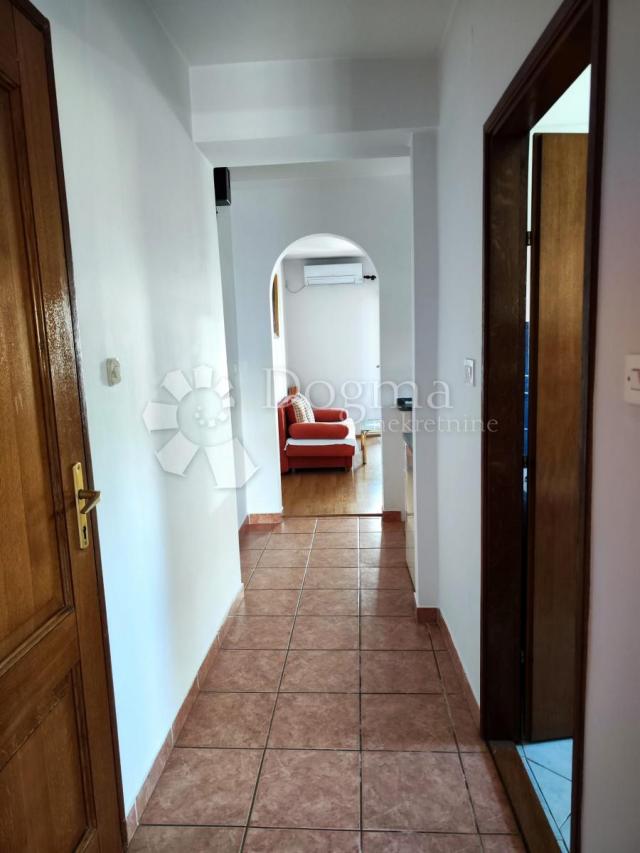 Apartmanska kuća , Zadar, Stanovi