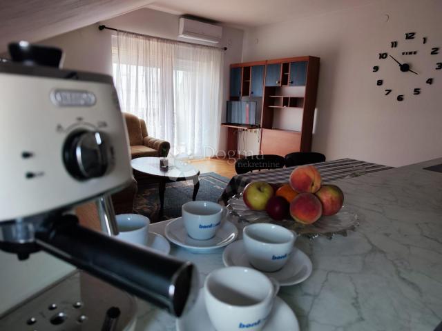 Apartmanska kuća , Zadar, Stanovi