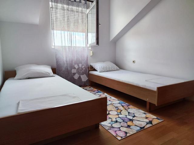 Apartmanska kuća , Zadar, Stanovi