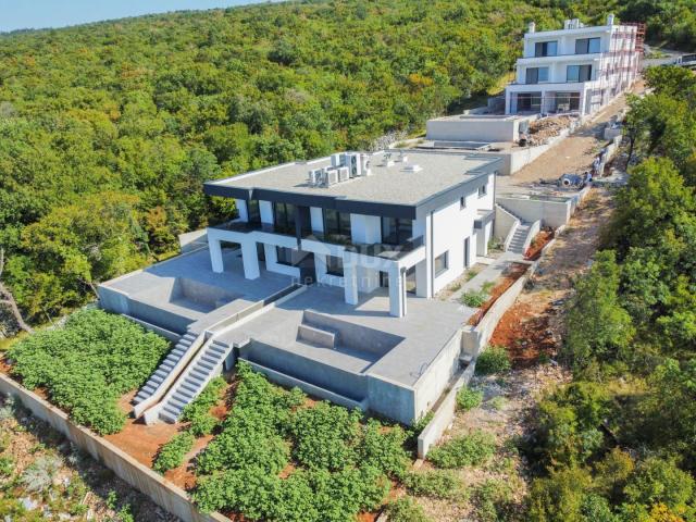 RIJEKA, KOSTRENA – exklusive Doppelhaus-Villa mit Infinity-Pool, Garage, Garten, Panoramablick auf d