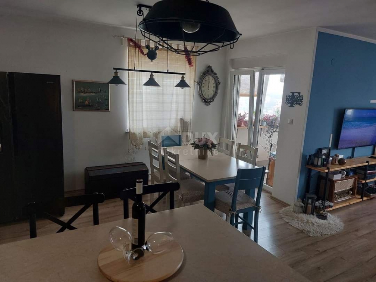 NOVI VINODOLSKI - two two-room apartments, 400 m from the sea