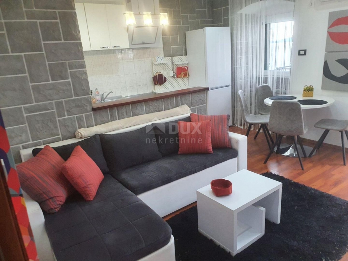 RIJEKA, PEĆINE - WOHNUNG, 41 m2, 1. REIHE ZUM MEER!!!