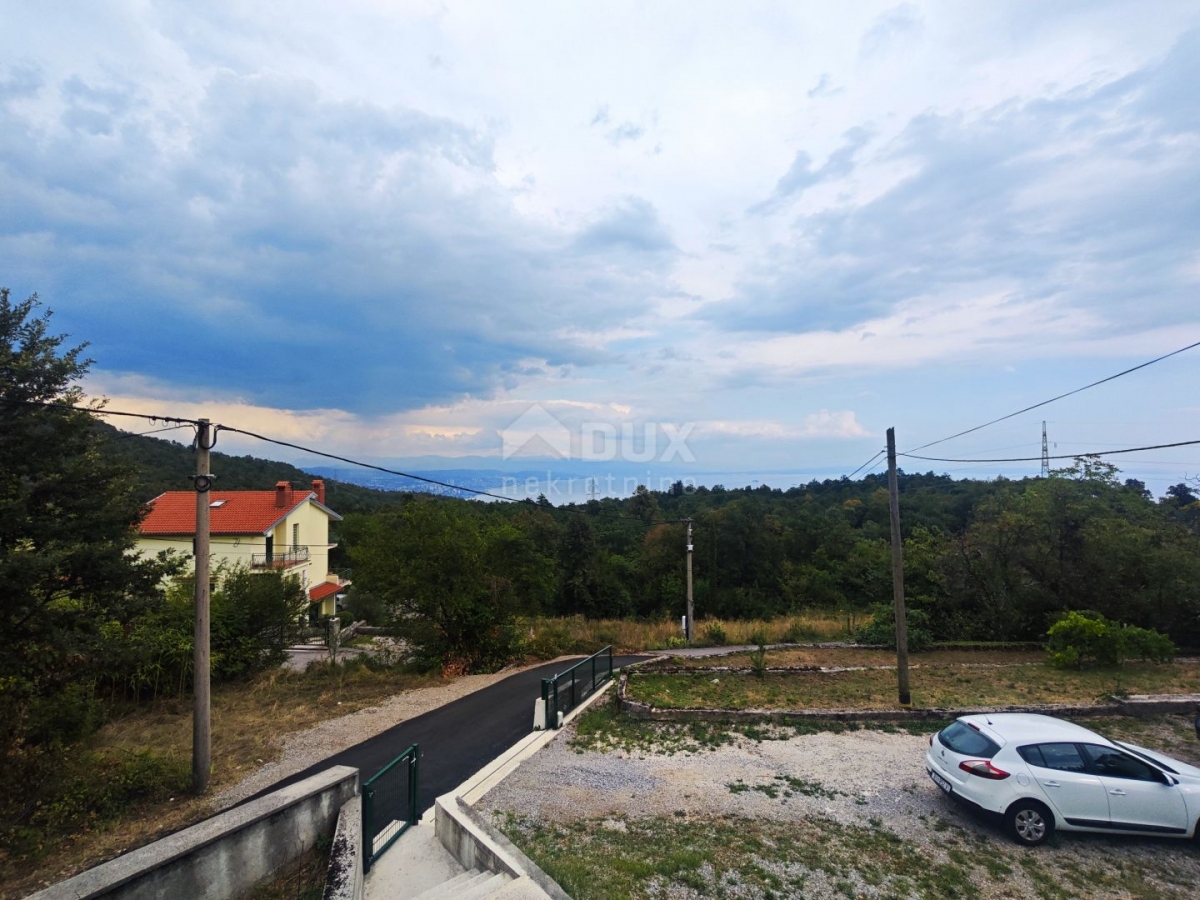 VEPRINAC - Detached house with a spacious garden and sea view!