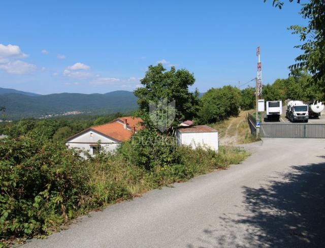 Permani, gradilište s panoramskim pogledom