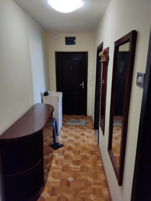 NOVI SAD - SAJAM - 63. 00 m2