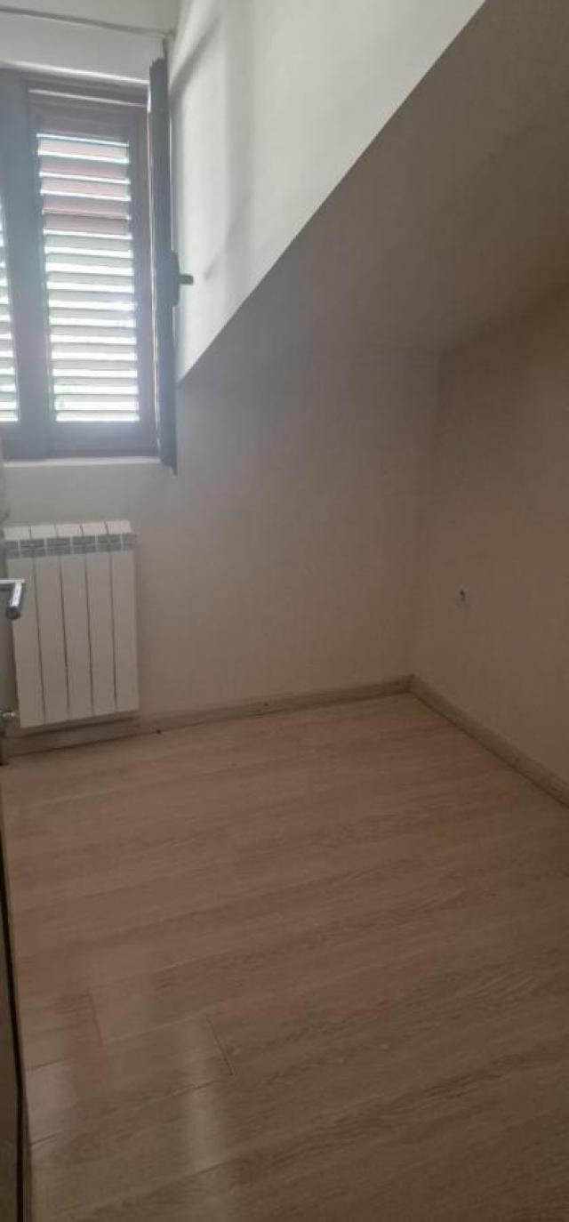 Apartment for Rent in Kotor, 120 m2, 5 Bedrooms, Sea View, Parking