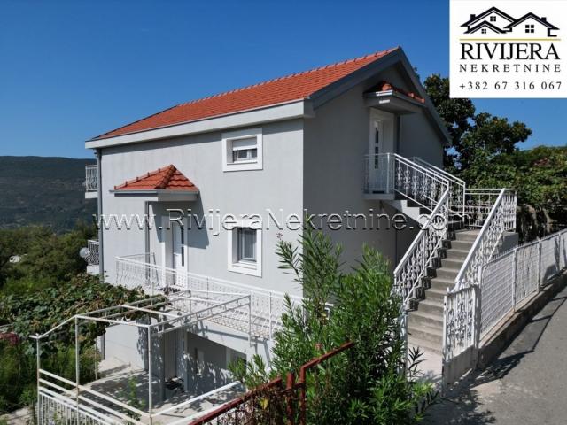 House with 3 apartments overlooking the sea Ratisevina Herceg Novi