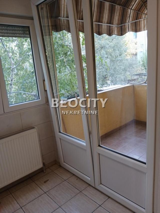 Novi Sad, Centar, Sonje Marinković, 4. 0, 80m2, 600EUR