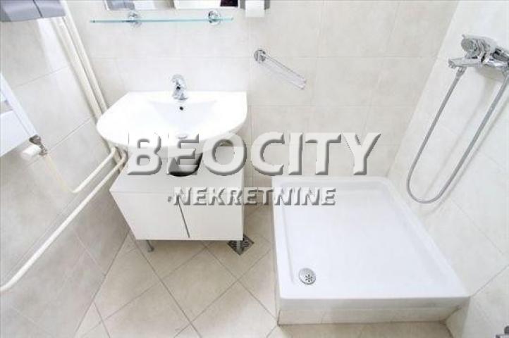 Novi Beograd, Blok 67,  (Belvil)  -Đorđa Stanojevića, 6. 0, 100m2, 1700EUR  garažna mesta