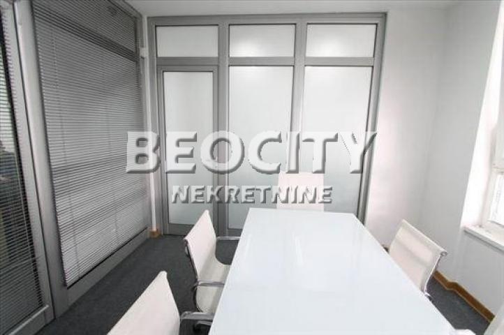 Novi Beograd, Blok 67,  (Belvil)  -Đorđa Stanojevića, 6. 0, 100m2, 1700EUR  garažna mesta