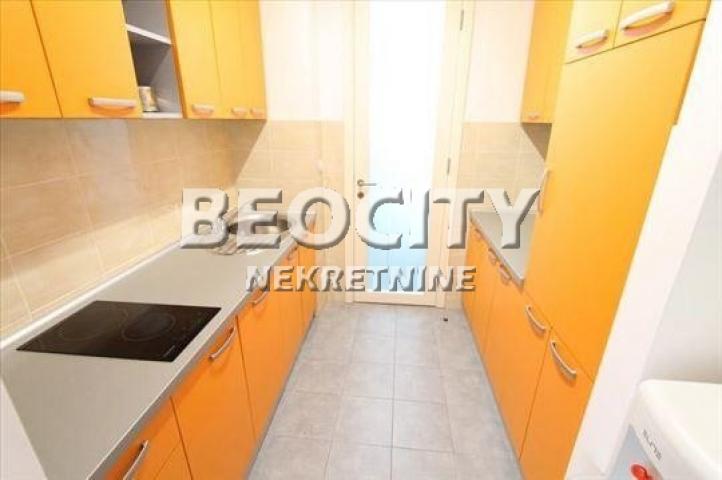 Novi Beograd, Blok 67,  (Belvil)  -Đorđa Stanojevića, 6. 0, 100m2, 1700EUR  garažna mesta