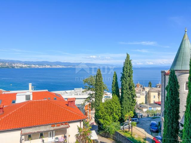 OPATIJA, CENTAR - 3S+DB stan 140m2 u novogradnji u centru Opatije, garaža, terasa, pogled na more