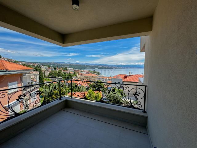 OPATIJA, CENTAR - 3S+DB stan 140m2 u novogradnji u centru Opatije, garaža, terasa, pogled na more