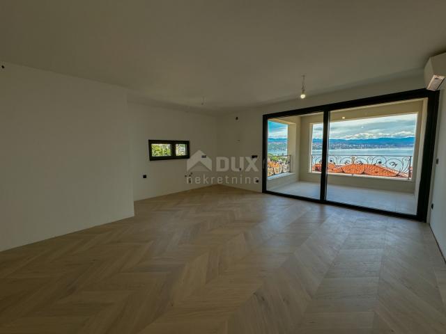 OPATIJA, CENTAR - 3S+DB stan 140m2 u novogradnji u centru Opatije, garaža, terasa, pogled na more