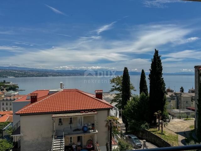 OPATIJA, CENTAR - 3S+DB stan 140m2 u novogradnji u centru Opatije, garaža, terasa, pogled na more