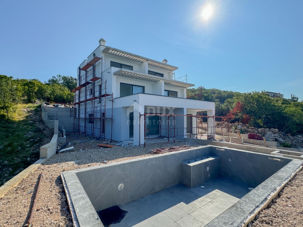 RIJEKA, KOSTRENA – zwei Villen mit zwei Swimmingpools, Garage, prächtiger Neubau mit Meerblick, selt