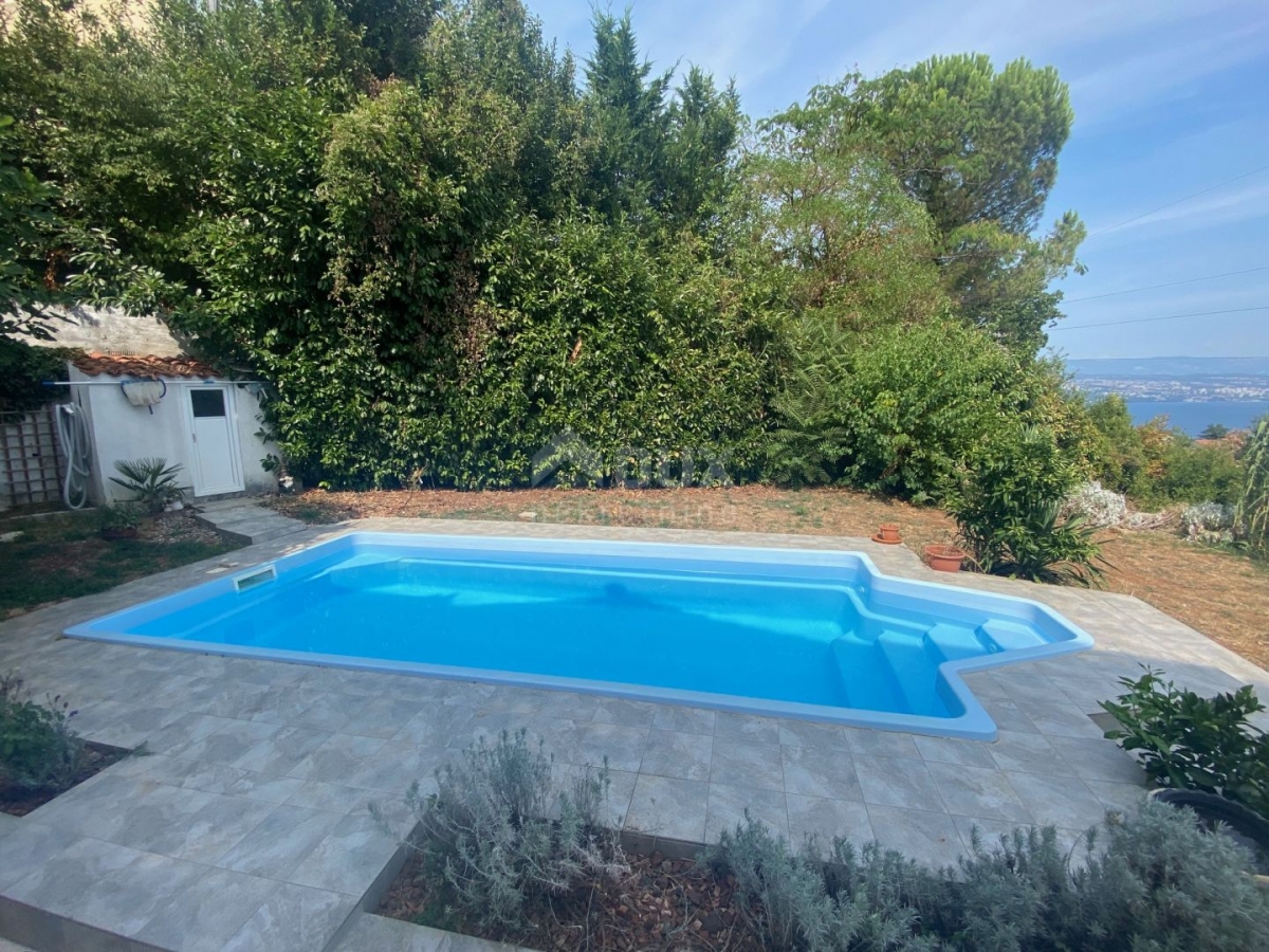 OPATIJA, IKA - Erdgeschosswohnung mit Pool und Meerblick! GELEGENHEIT!