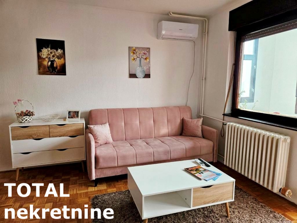 1 Jednosoban stan NOVI SAD, 90640€