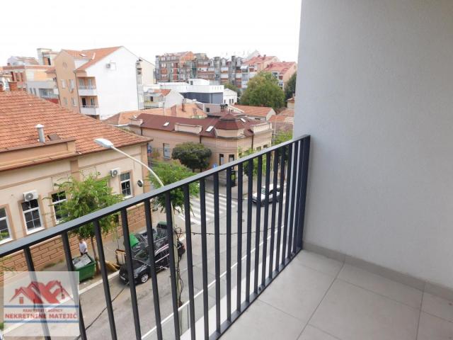 IZDAVANJE STAN CENTAR LUX NOVOGRADNJA 44M2, 2. SPRAT, PARKING-ZA POSLOVNI PROSTOR--370 EUR