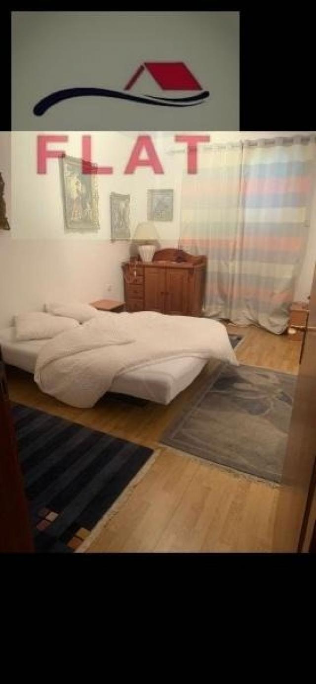 (51) Kuća sa apartmanima