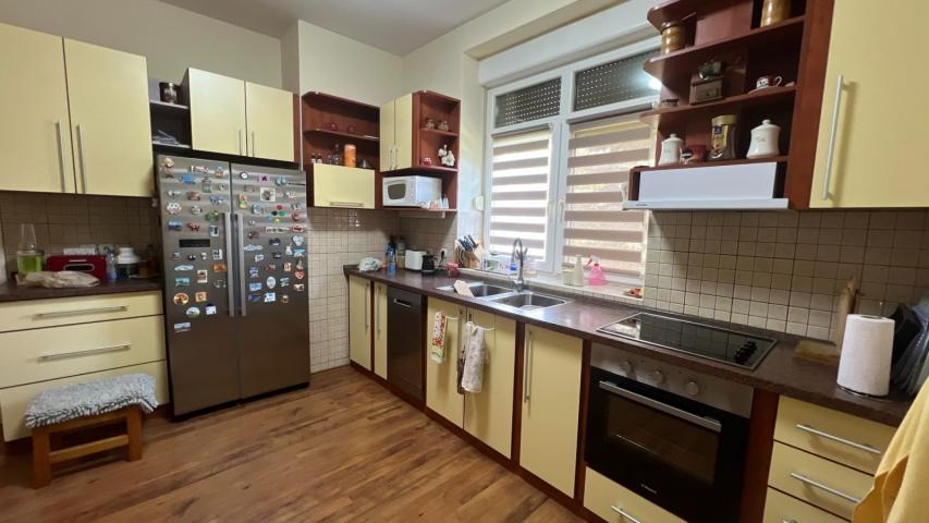 SOMBOR - Large family house 280 m2 in the wider center of Sombor