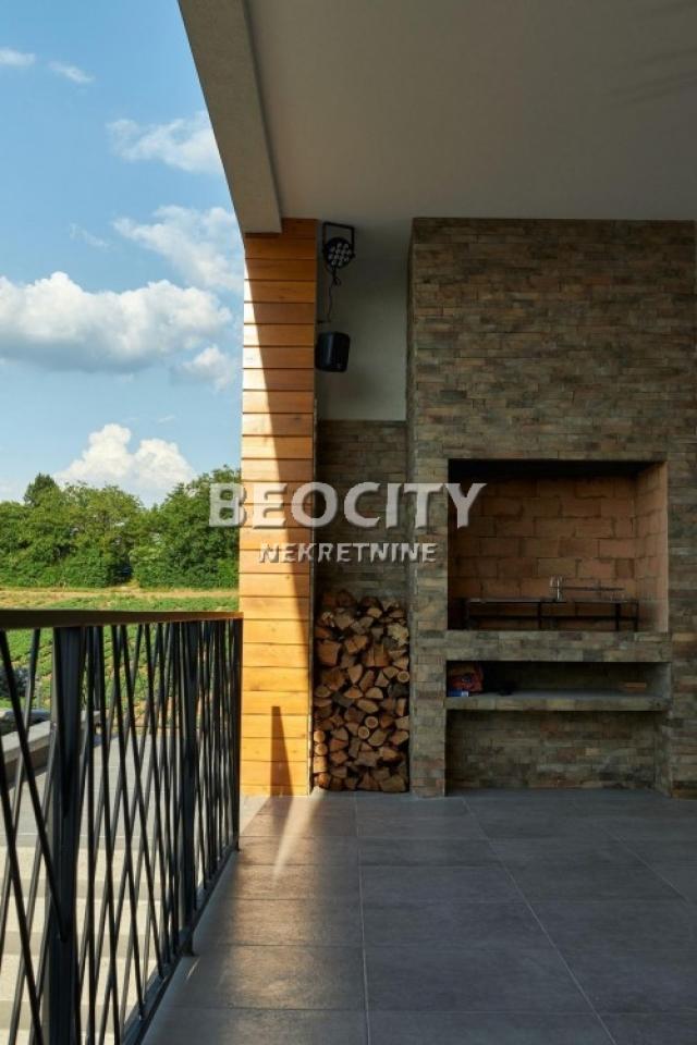 Sremski Karlovci, Fruška gora, , 4. 0, 310m2, 3500EUR