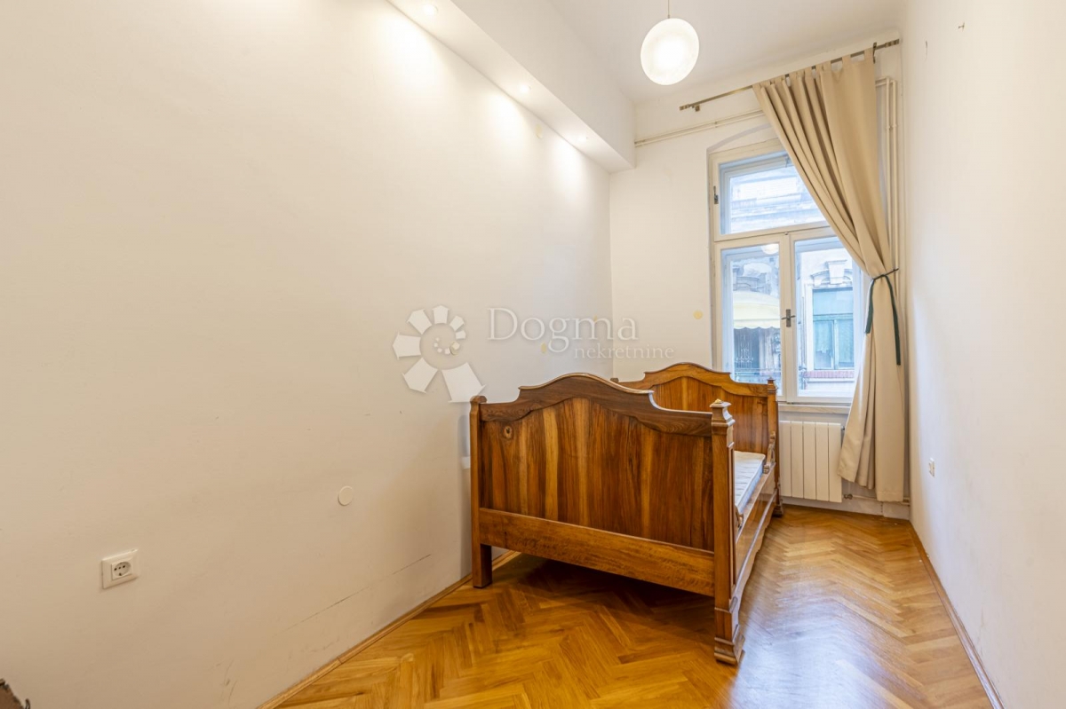 Flat Centar, Rijeka, 140m2